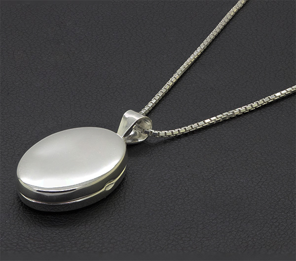 Zaveris Sterling Silver Sleek Secret Locket