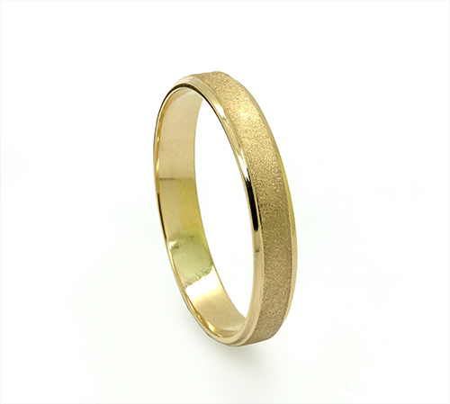 Zaveris 18 Carat 3.5mm Yellow Gold Wedding Band