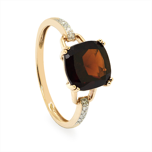 Zaveris 14 Carat Yellow Gold Red Garnet and Diamond Accent Ring