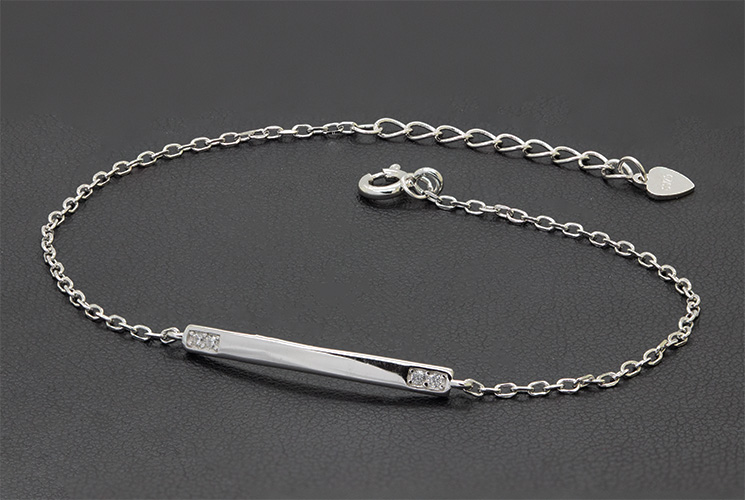 Zaveris Sterling Silver Bar Bracelet