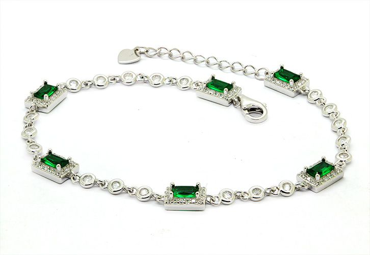 Zaveris Sterling Silver Bracelet with Tsavorite Simulant Cubic Zirconia
