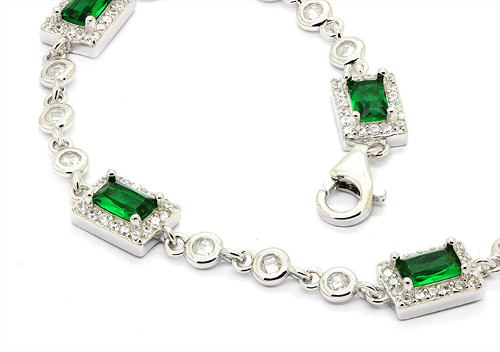 Zaveris Sterling Silver Bracelet with Tsavorite Simulant Cubic Zirconia