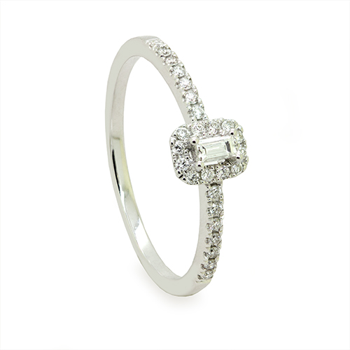 Zaveris 18 Carat White Gold Emerald-Cut Diamond Ring