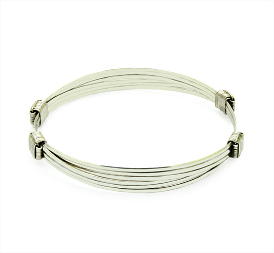 Zaveris Sterling Silver Knot Bangle Bracelet