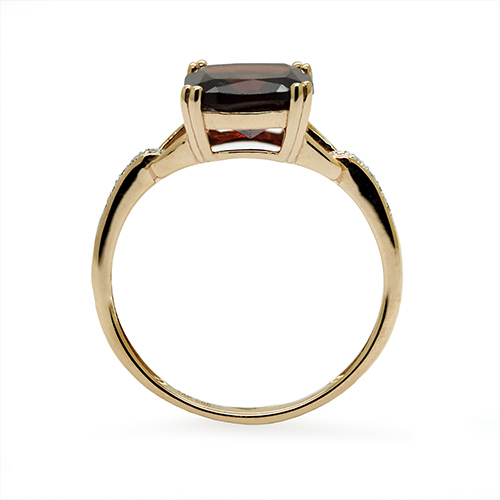 Zaveris 14 Carat Yellow Gold Red Garnet and Diamond Accent Ring