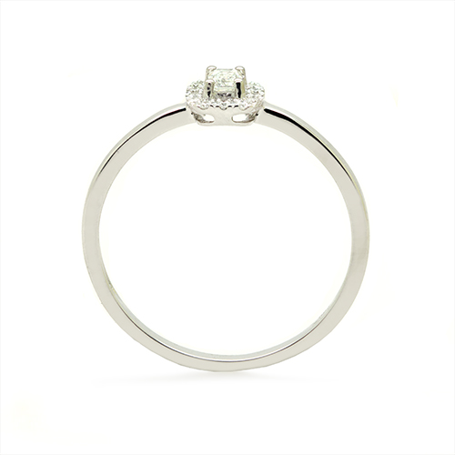 Zaveris 18 Carat White Gold Emerald-Cut Diamond Ring