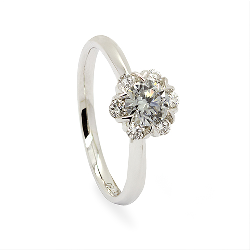Zaveris 18 Carat Halo Flower Lab-Grown Diamond Ring