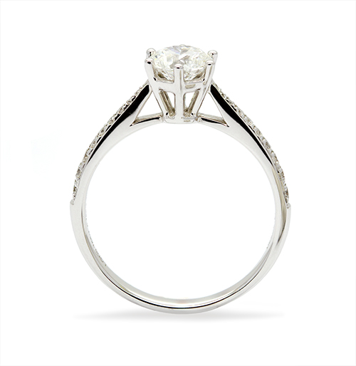 Zaveris 18 Carat White Gold Luxe Lab-Grown Diamond Ring