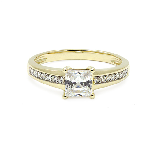 Zaveris 9 Carat Yellow Gold Princess Cut Cubic Zirconia Ring