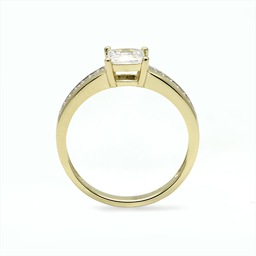 Zaveris 9 Carat Yellow Gold Princess Cut Cubic Zirconia Ring
